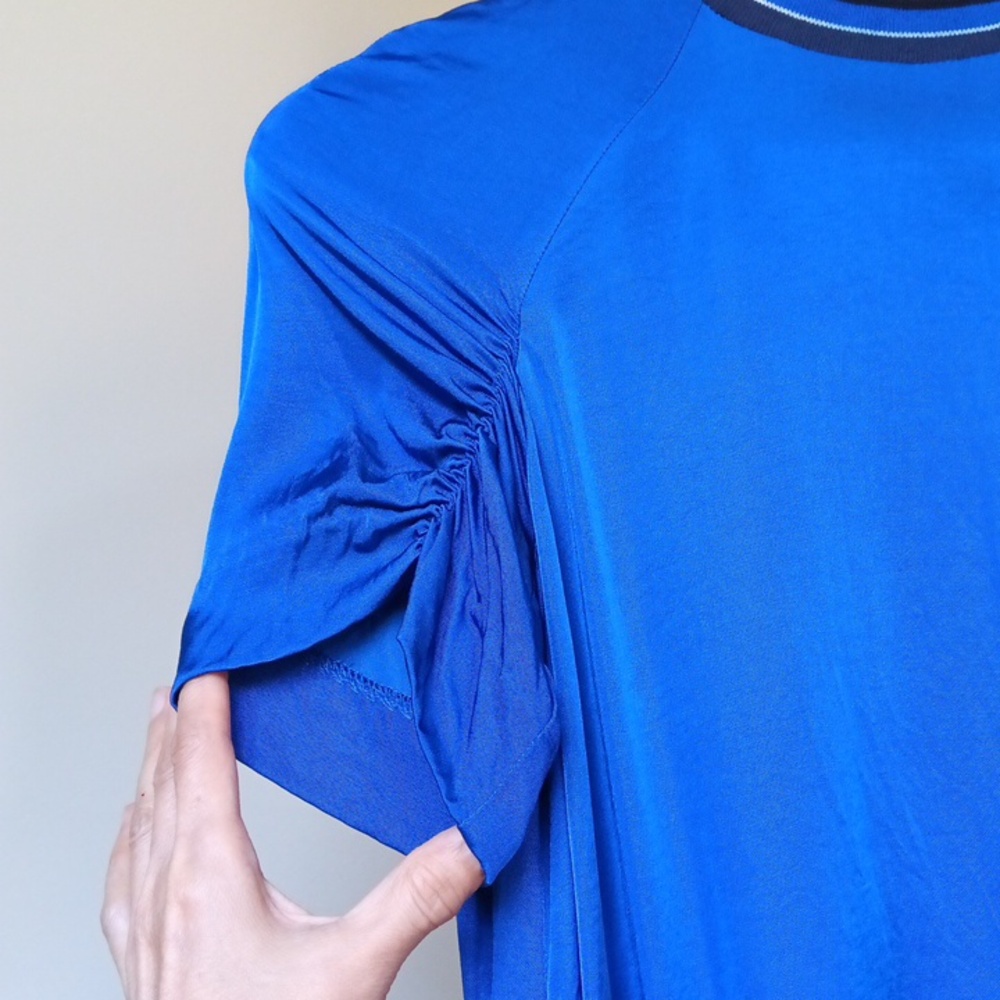 P17" Zara Satin Vibrant Blue Crinkled Short Sleeve Top - Picture 7 of 10